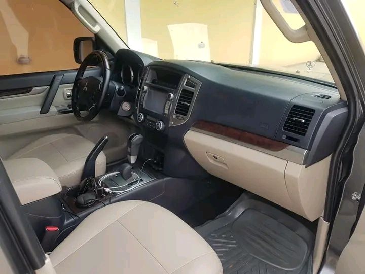 Mitsubishi Pajero • 2017 • 98 km 2