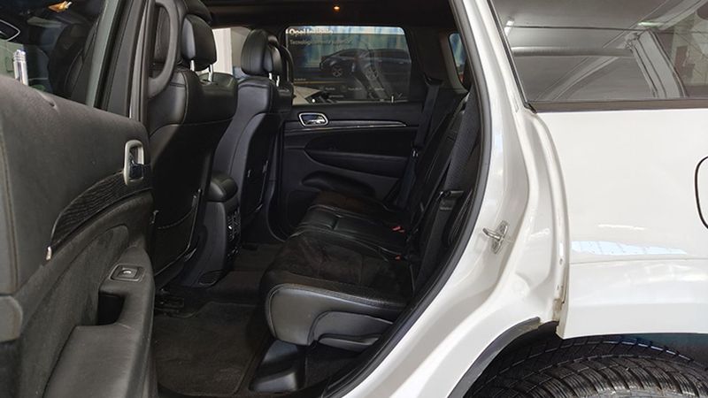 Jeep Grand Cherokee • 2019 • 114,045 km 8