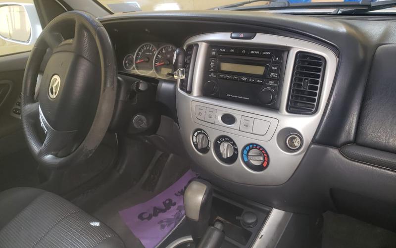 Mazda 121 • 2005 • 120,000 km 8