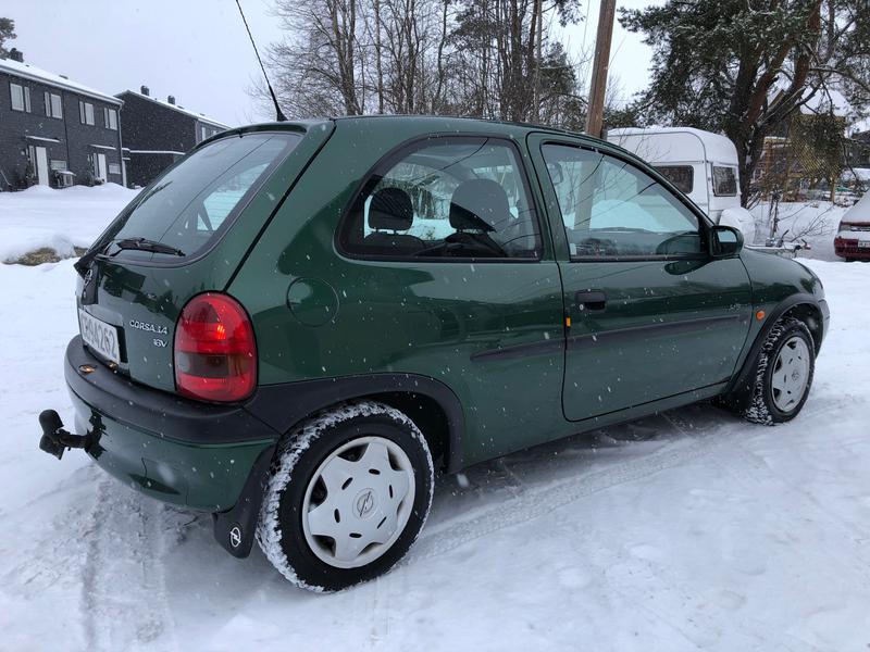 Opel Corsa • 1999 • 122,011 km 1