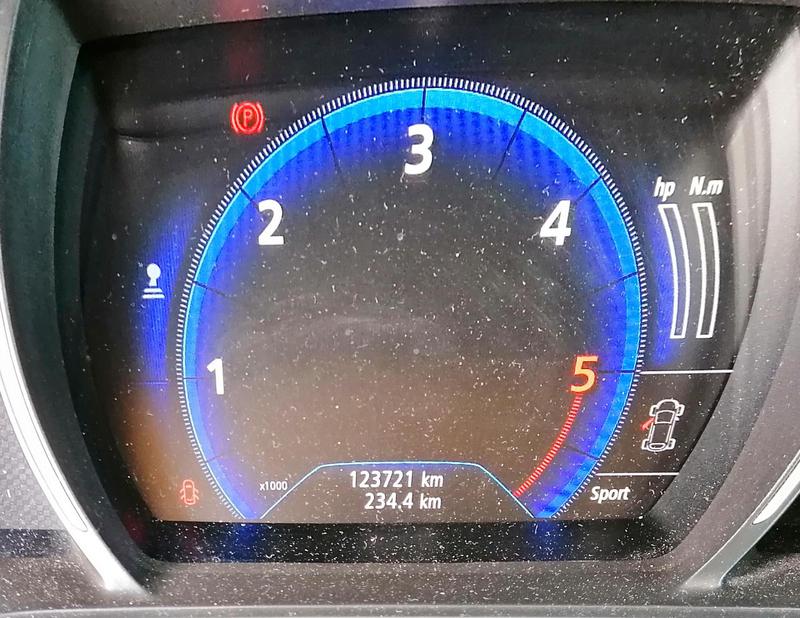 Renault Mégane • 2016 • 123,000 km 4