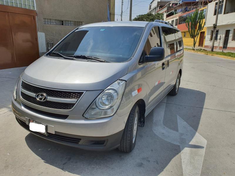 Hyundai H1 Bus • 2012 • 109,000 km 11