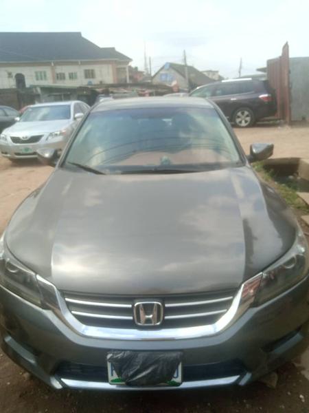 Honda Accord • 2014 • 62 km 4