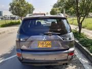 Mitsubishi Outlander • 2009 • 120,000 km 4