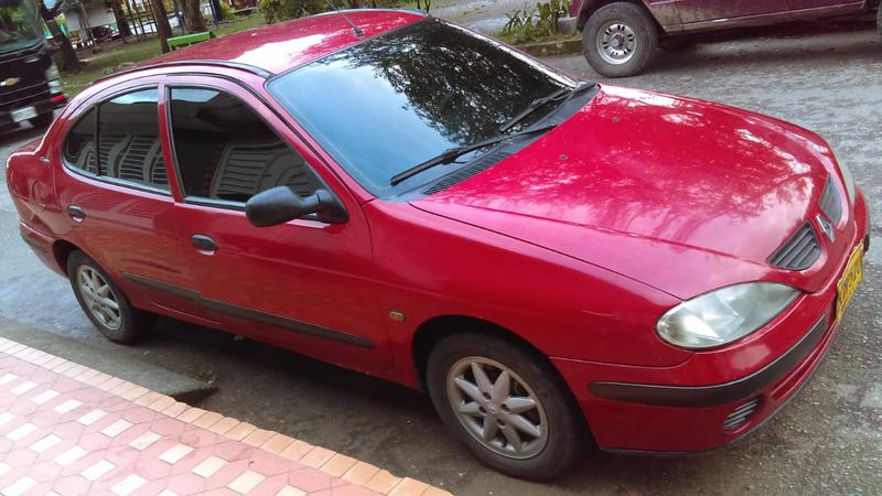 Renault Mégane • 2004 • 165,000 km 1