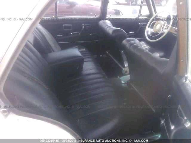 Mercedes-Benz 200 - 300 • 1969 • 90 km 7