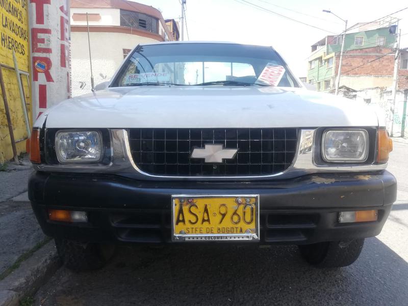 Chevrolet Luv • 1986 • 300,000 km 7