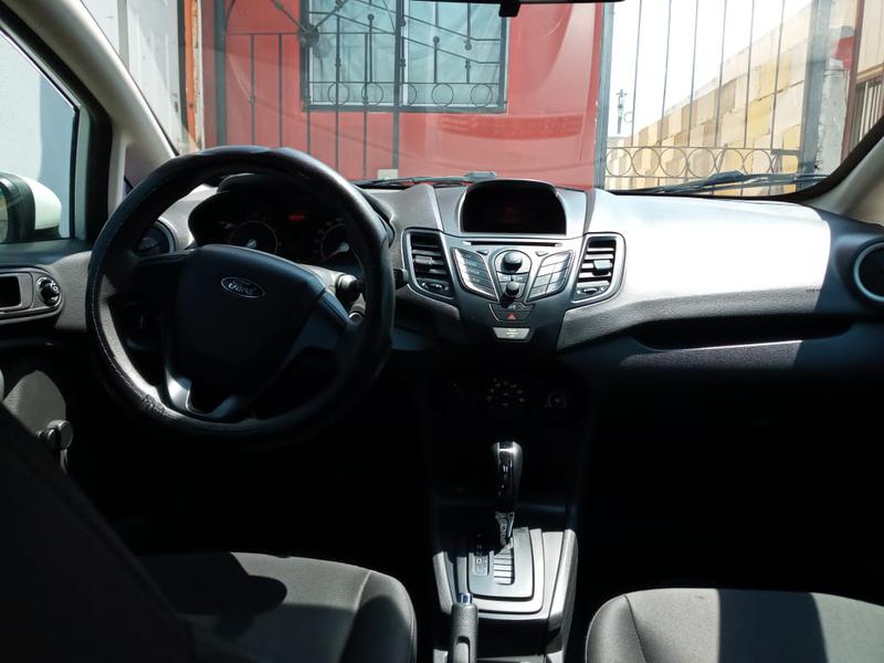 Ford Fiesta • 2013 • 144,200 km 8
