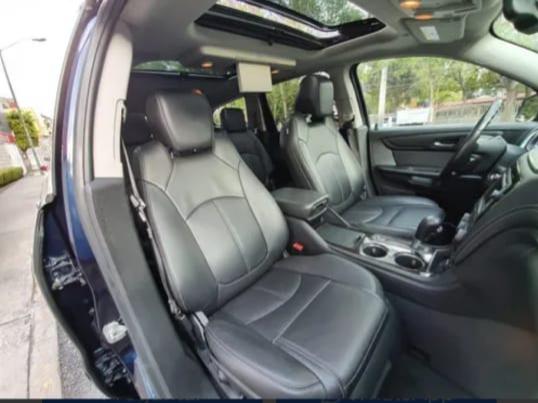 Chevrolet Traverse • 2015 • 76,000 km 2