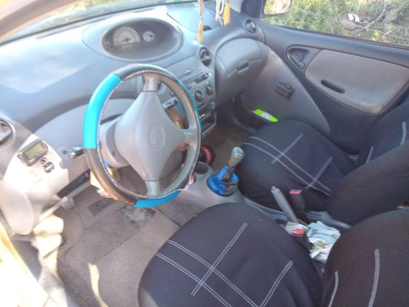 Toyota Yaris • 2001 • 270,000 km 4