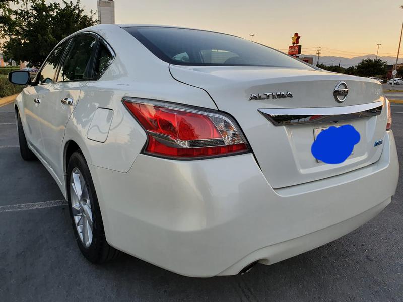 Nissan Altima • 2015 • 90,000 km 6