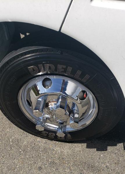 Hyundai H1 Bus • 2014 • 1 km 5