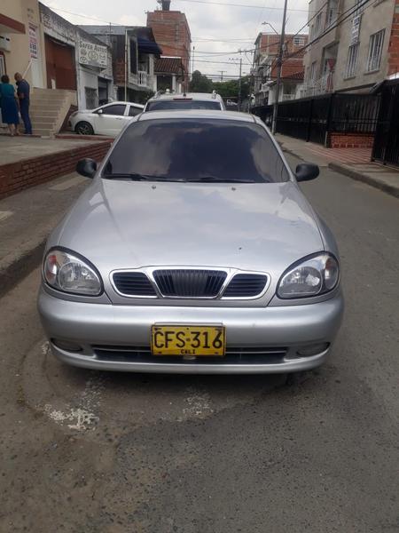 Daewoo Lanos • 1999 • 291,000 km 3