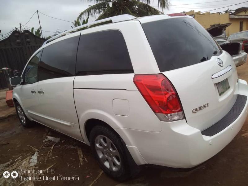 Nissan Quest • 2008 • 172,400 km 1