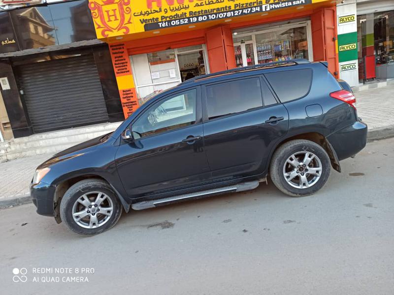 Toyota  • 2010 • 420 km 4