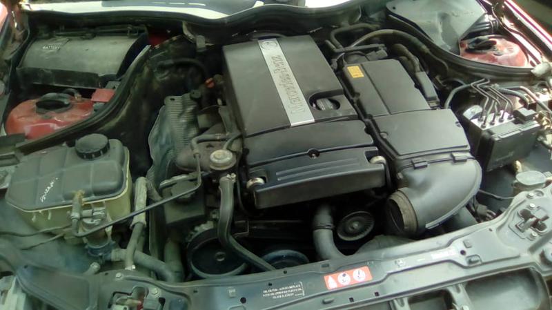 Mercedes-Benz 200 - 300 • 2005 • 117,966 km 4