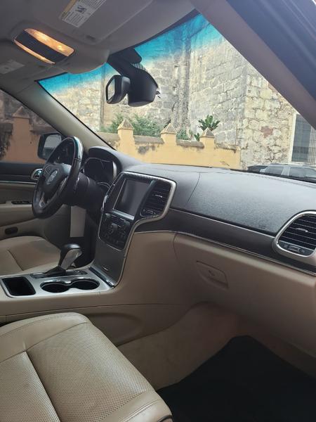 Jeep Grand Cherokee • 2017 • 164,000 km 7