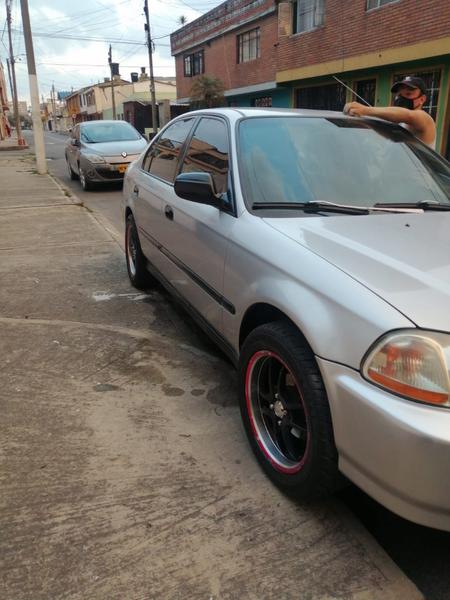 Honda Civic • 1996 • 206,000 km 4