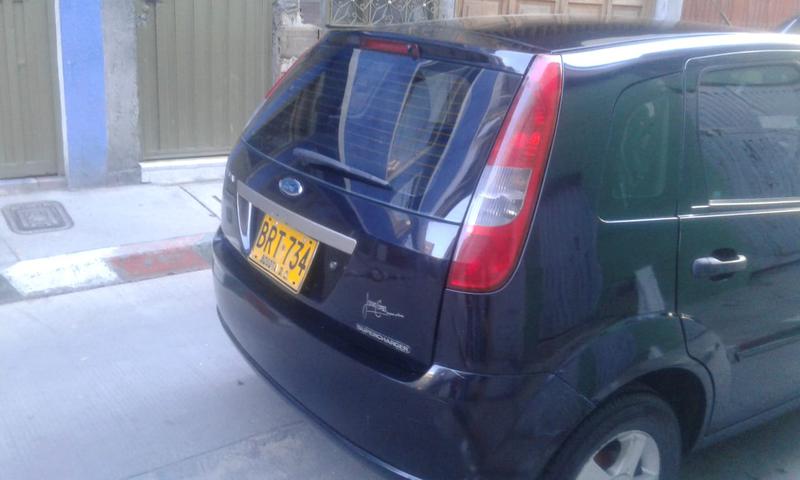 Ford Fiesta • 2005 • 174,000 km 10