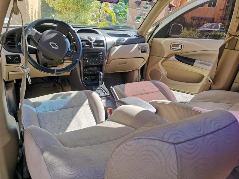 Nissan Almera • 2007 • 210,000 km 1