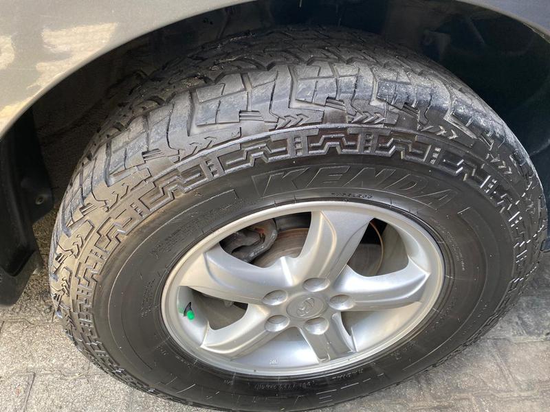 Hyundai Santa Fe • 2009 • 115,000 km 9