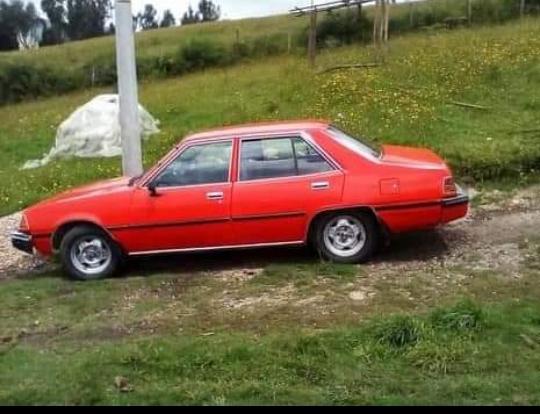 Mitsubishi Galant • 1981 • 85,000 km 3
