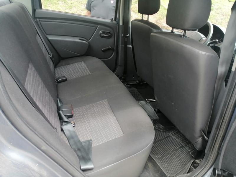 Renault 12 • 2012 • 65,000 km 3