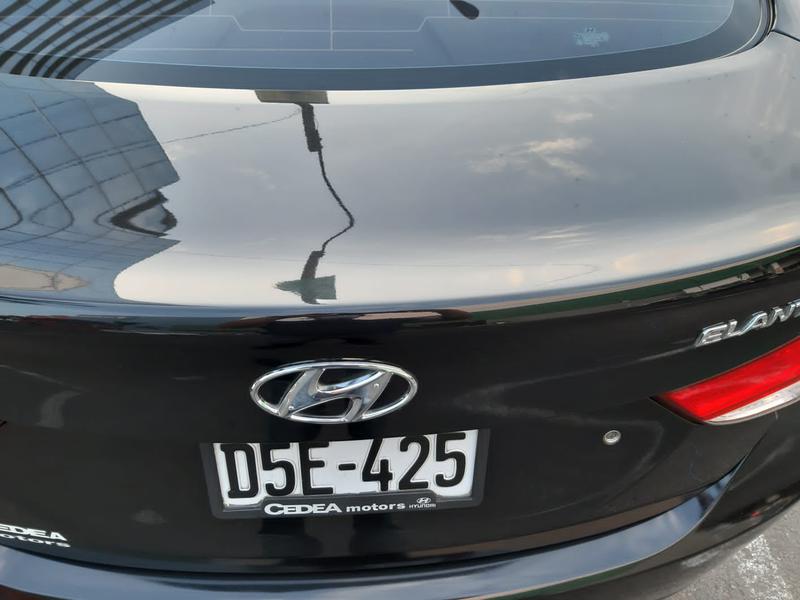 Hyundai Elantra • 2012 • 40,583 km 6