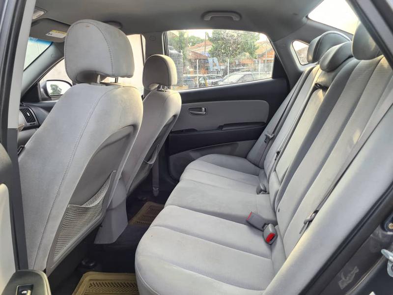 Hyundai Elantra • 2008 • 183,497 km 2