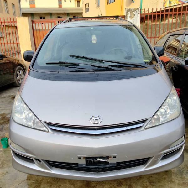 Toyota Prius • 2010 • 10,115 km 1