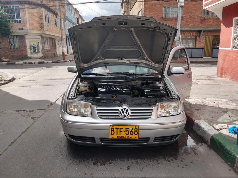 Volkswagen Jetta • 2006 • 122,000 km 5
