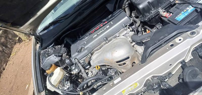 Toyota Camry • 2006 • 115,000 km 3