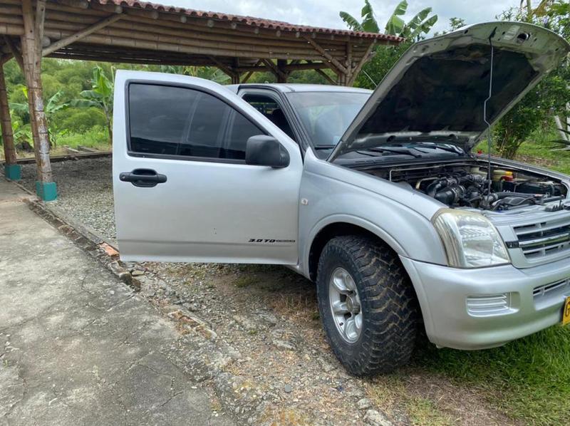 Chevrolet Luv • 2005 • 313,000 km 1