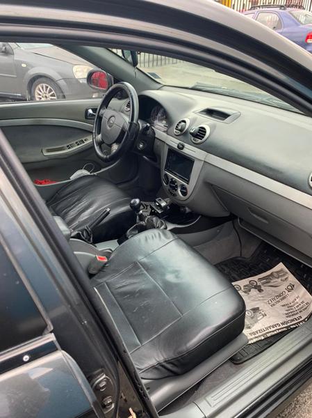 Chevrolet Optra • 2007 • 240,000 km 2
