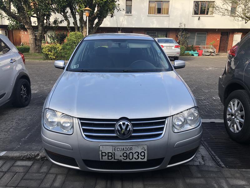 Volkswagen Jetta • 2009 • 162,000 km 1