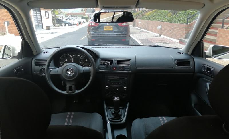 Volkswagen Jetta • 2013 • 65,300 km 1