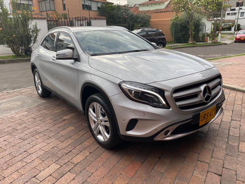 Mercedes-Benz GLA • 2015 • 48,700 km 3