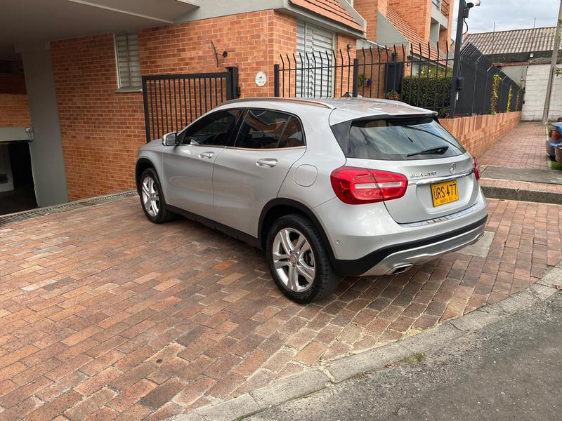 Mercedes-Benz GLA • 2015 • 48,700 km 1