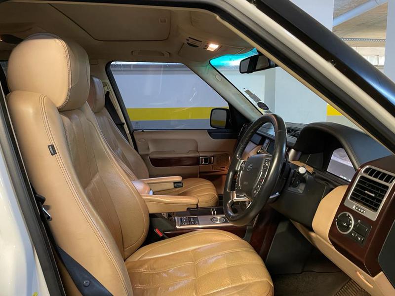 Land Rover Range Rover • 2012 • 90,998 km 4