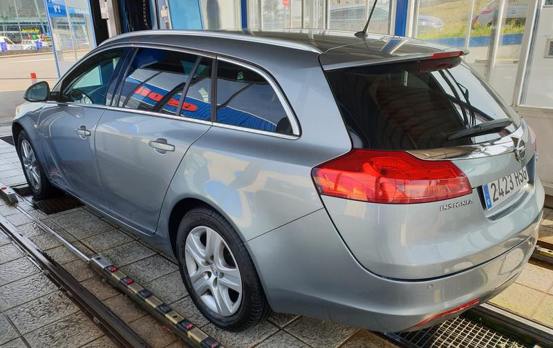 Opel Insignia • 2013 • 210,000 km 2
