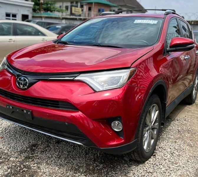 Toyota RAV4 EV • 2016 • 34 km 4