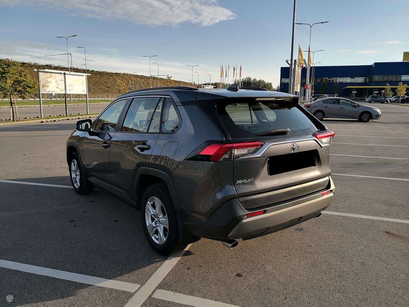 Toyota RAV4 • 2019 • 135,000 km 7