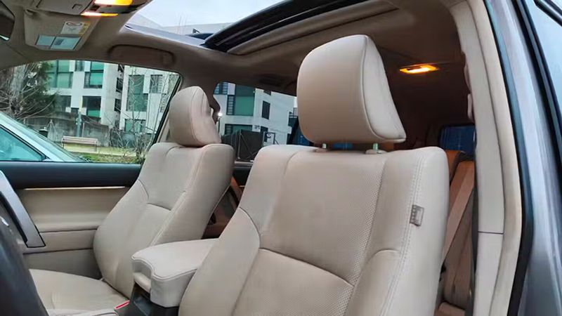 Toyota Land Cruiser • 2022 • 116,987 km 19