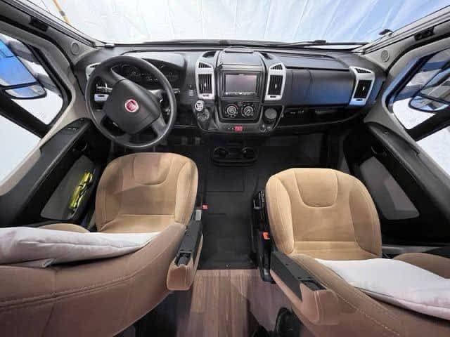 Fiat 124 Spider • 2015 • 66,000 km 12