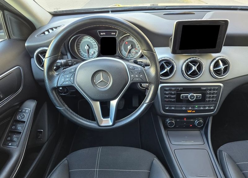 Mercedes-Benz GLA • 2014 • 103,000 km 5