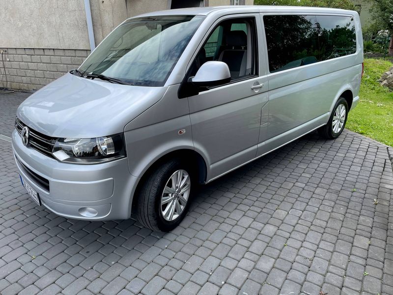Volkswagen Caravelle • 2011 • 207,000 km 6