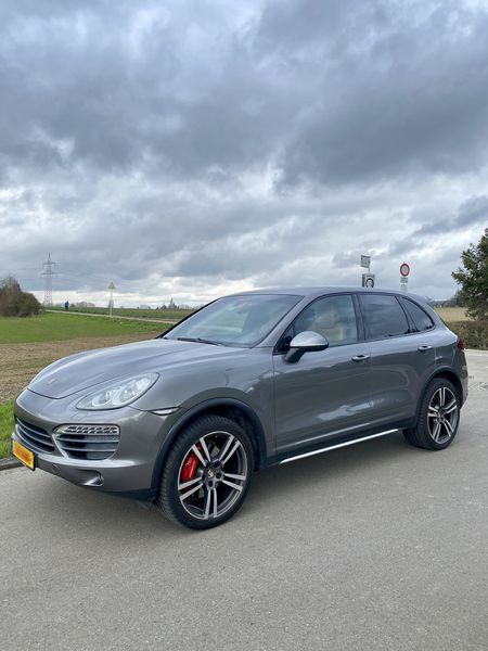 Porsche Cayenne • 2012 • 202,500 km 1