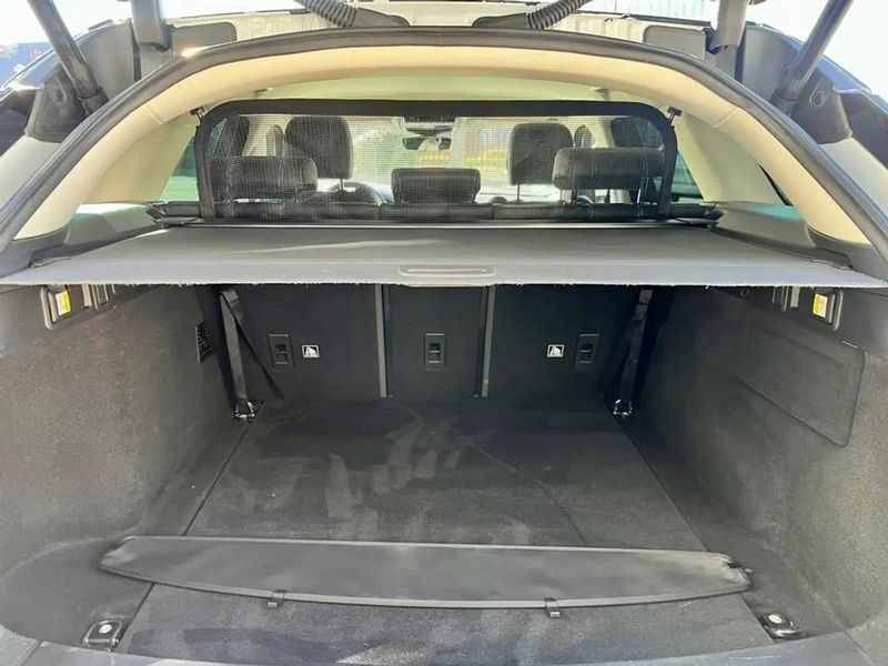 Land Rover Range Rover Velar • 2019 • 127,000 km 8