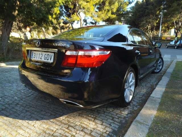 Lexus LS • 2009 • 184,000 km 5