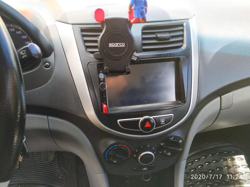 Hyundai Accent • 2012 • 222,000 km 15